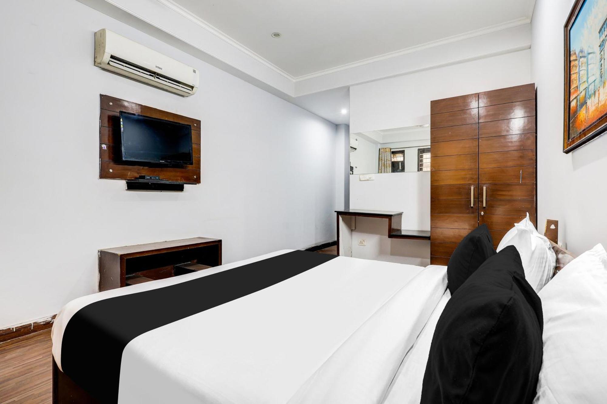 Hotel Vedanta Gurgaon Exteriör bild