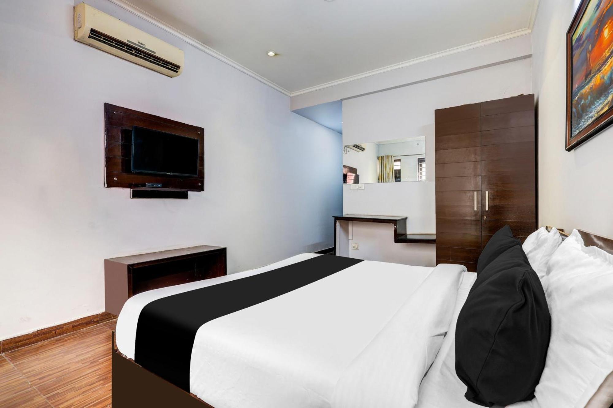 Hotel Vedanta Gurgaon Exteriör bild