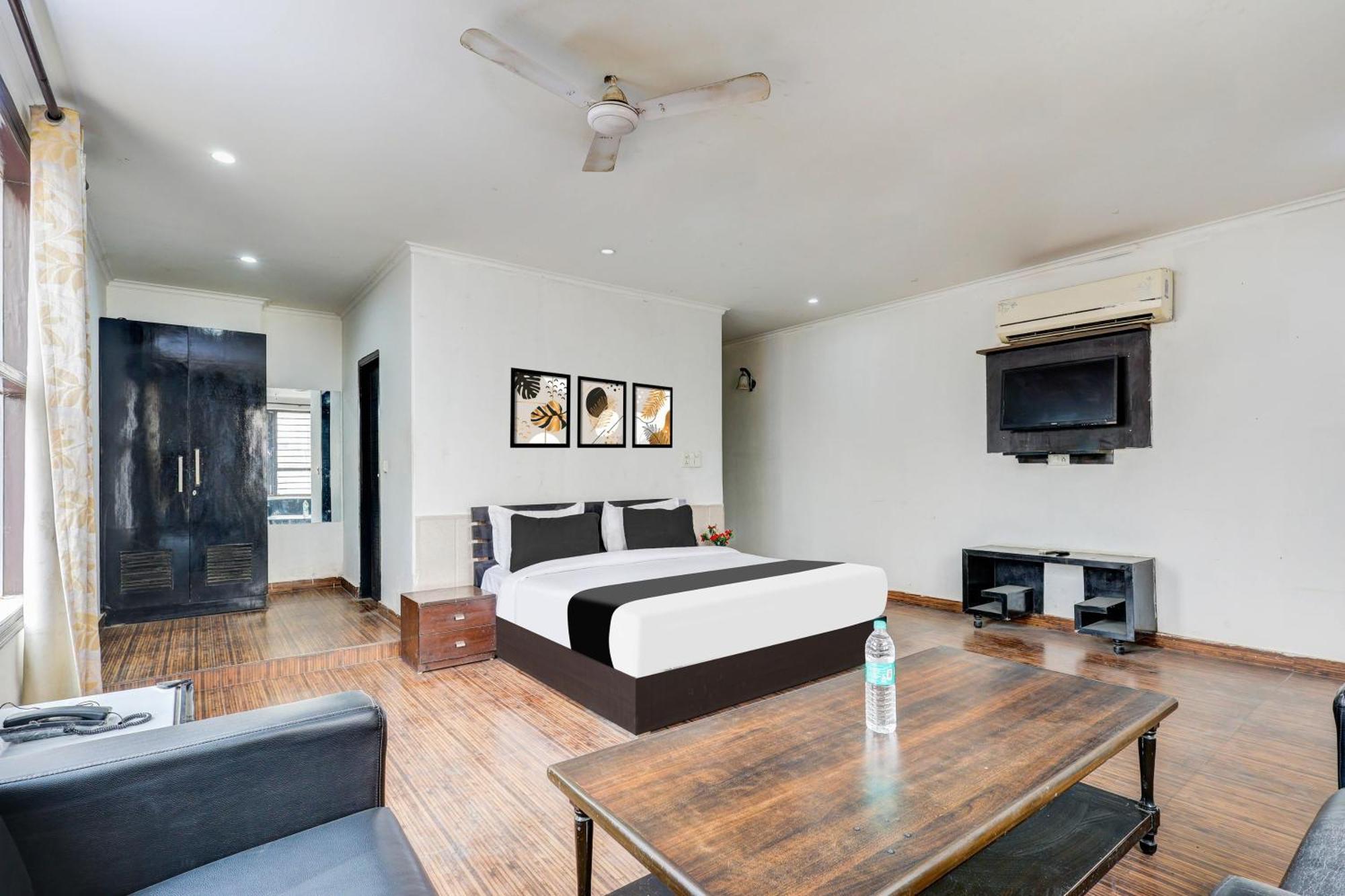 Hotel Vedanta Gurgaon Exteriör bild